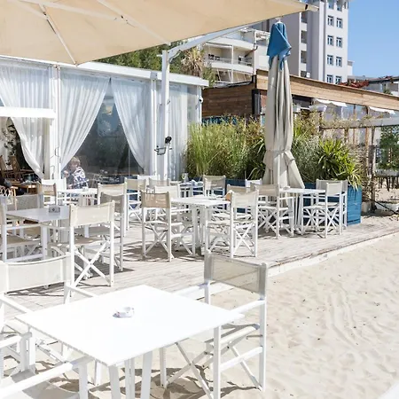 Otel Nava Star Dıraç