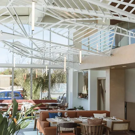 Otel Nava Star Dıraç