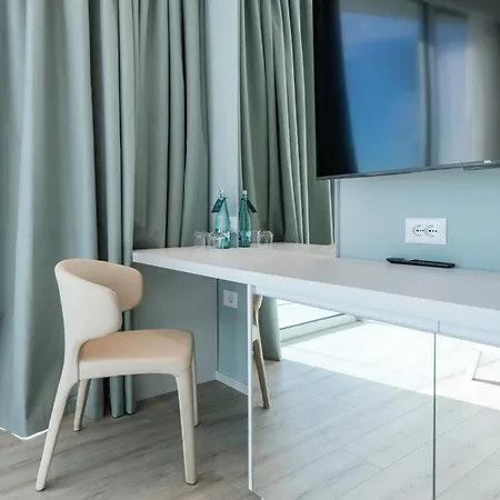 Nava Star 4* Durrës
